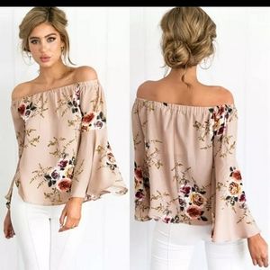 $5  Floral Boho off the shoulder Top sz.M&L